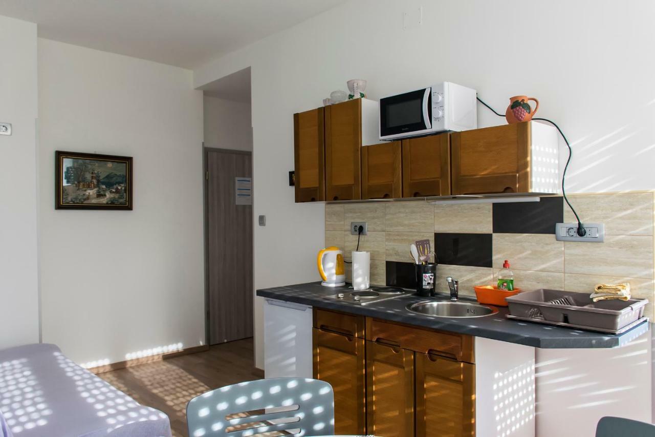 Borko Apartment *